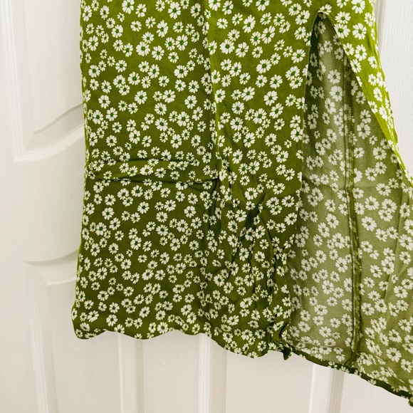 Like New 💚Reformation crimini green midi dress - Picture 7 of 7